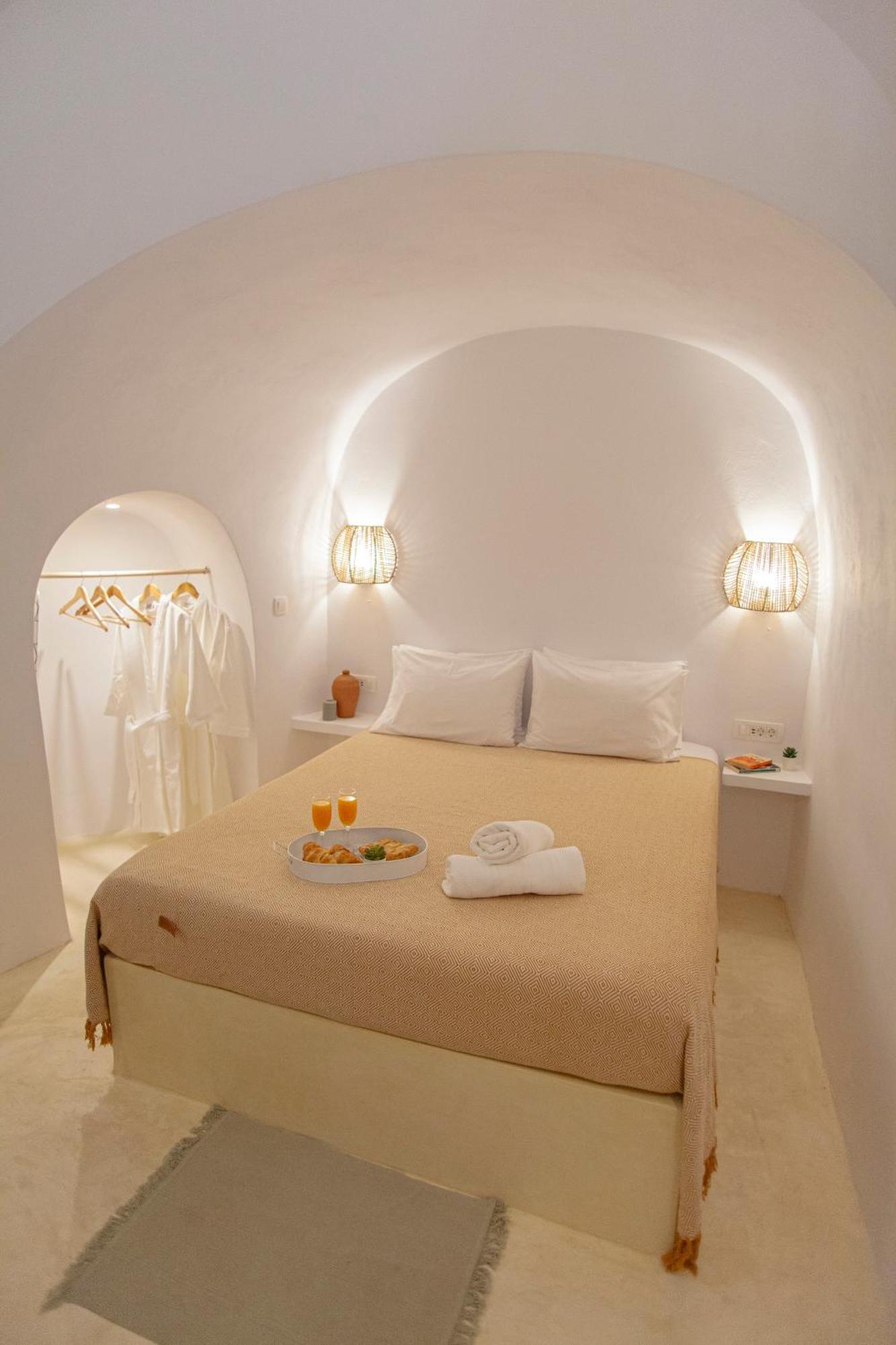 Kapari Santorini